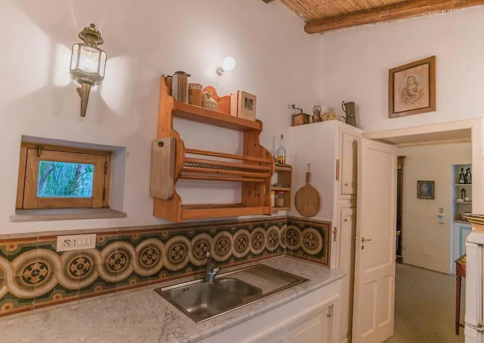 Prestigioso, Sotto Al Castello Di Lipari Διαμέρισμα